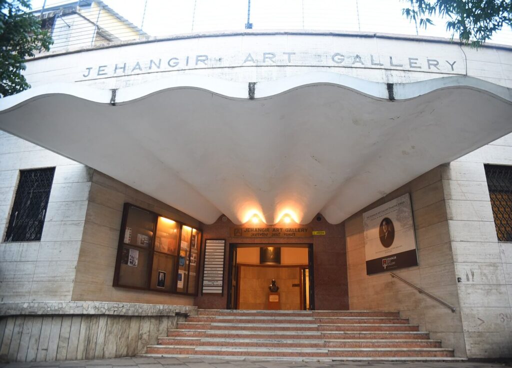 Jehangir Art Gallery, Top Free Places to Visit in Mumbai